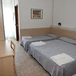 Rivazzurra Otel