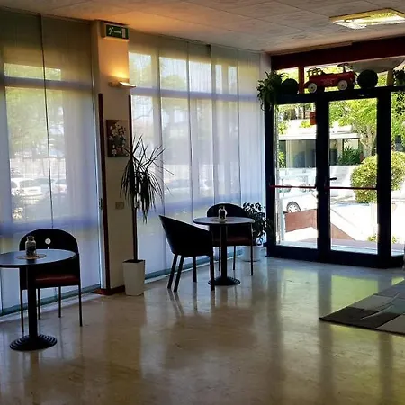 Hotel Rivazzurra Trebbiantico