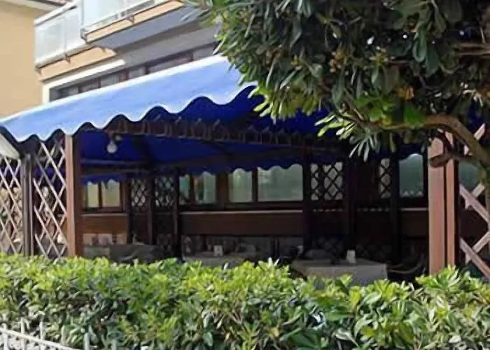 Rivazzurra Отель